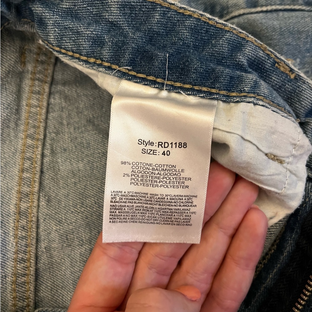 Nasty Gal Ripped Jeans - Picture 3 of 4